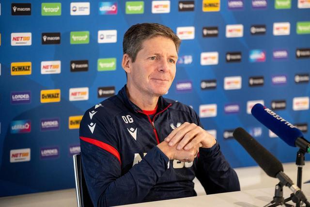 新2国际官网-格拉斯纳：蓝军边锋很难防，埃斯特旺、加纳乔等人速度非常快